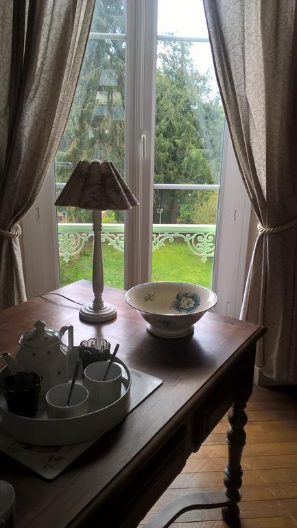 ルマン Le Clos Manceau Bed & Breakfast エクステリア 写真