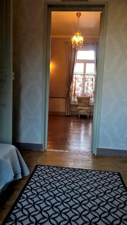 ルマン Le Clos Manceau Bed & Breakfast エクステリア 写真