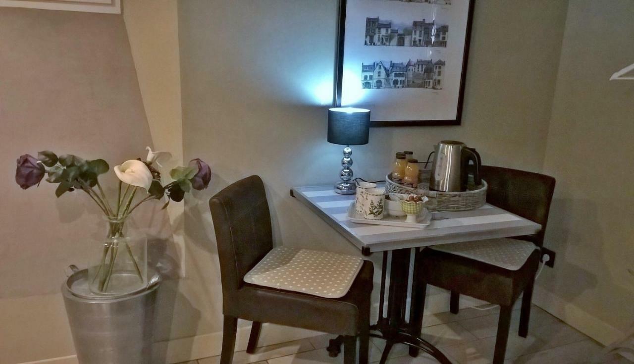 ルマン Le Clos Manceau Bed & Breakfast エクステリア 写真