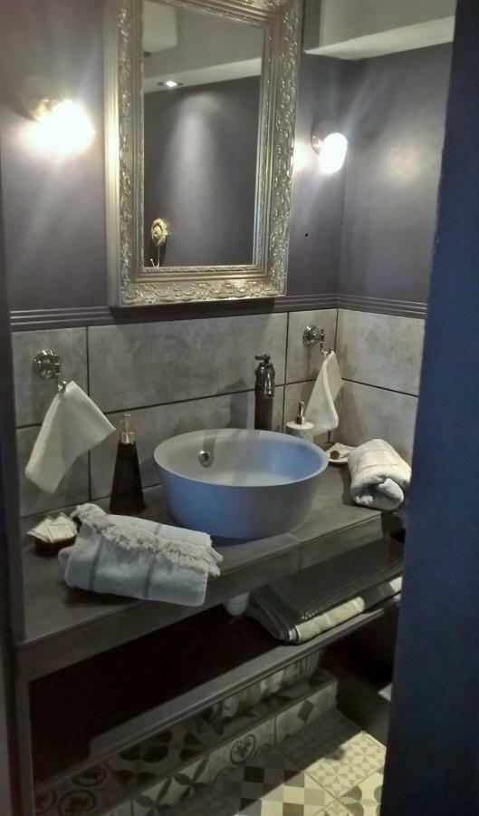 ルマン Le Clos Manceau Bed & Breakfast エクステリア 写真